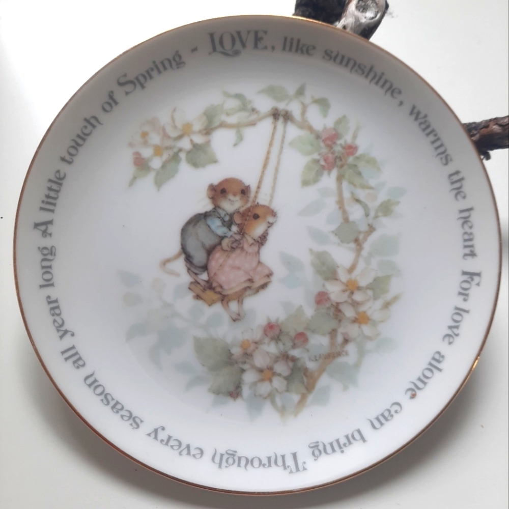 Lasting Memories Genuine Porcelain Vintage plate